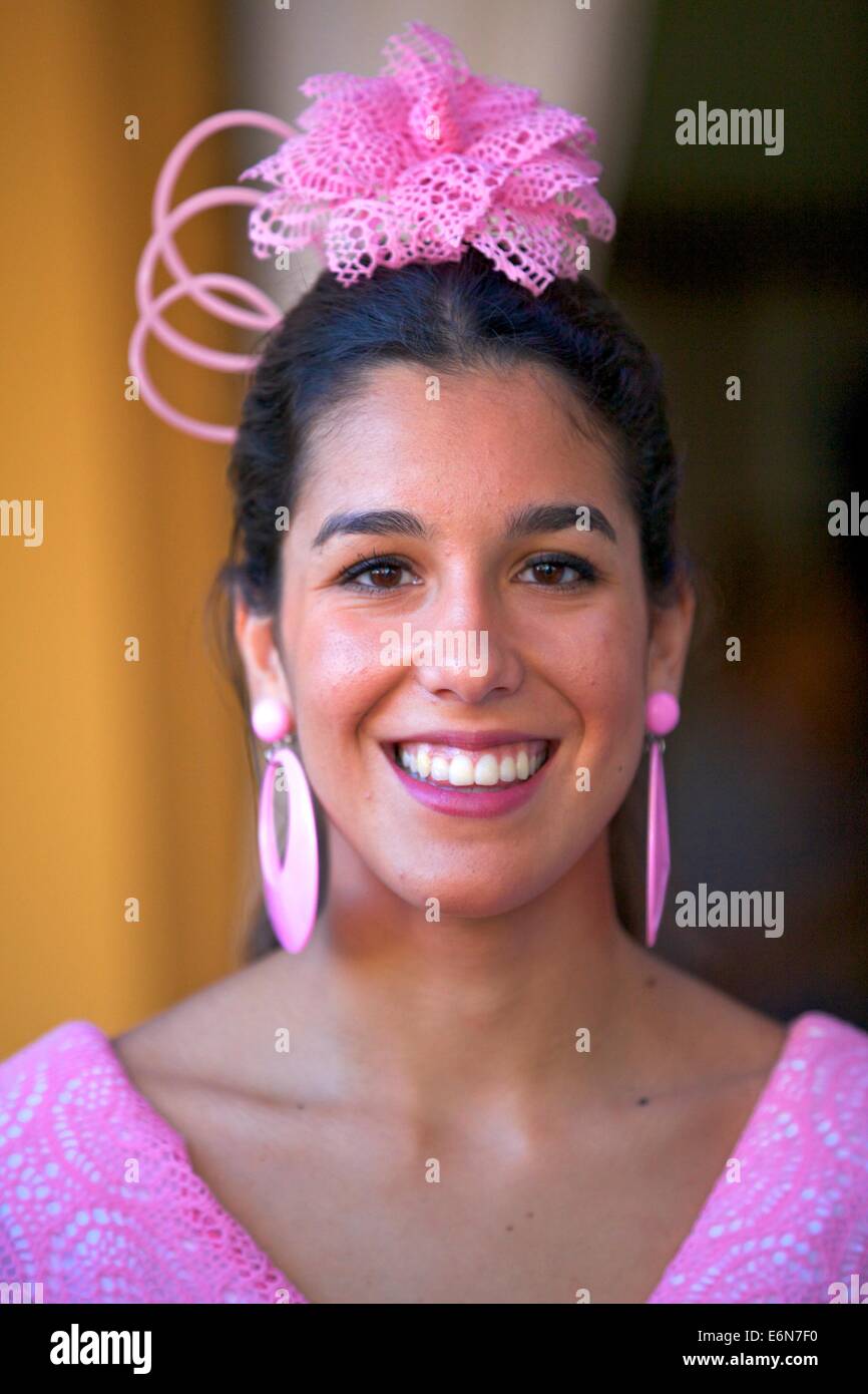 Traditional spanish dress hires stock photography and images Alamy