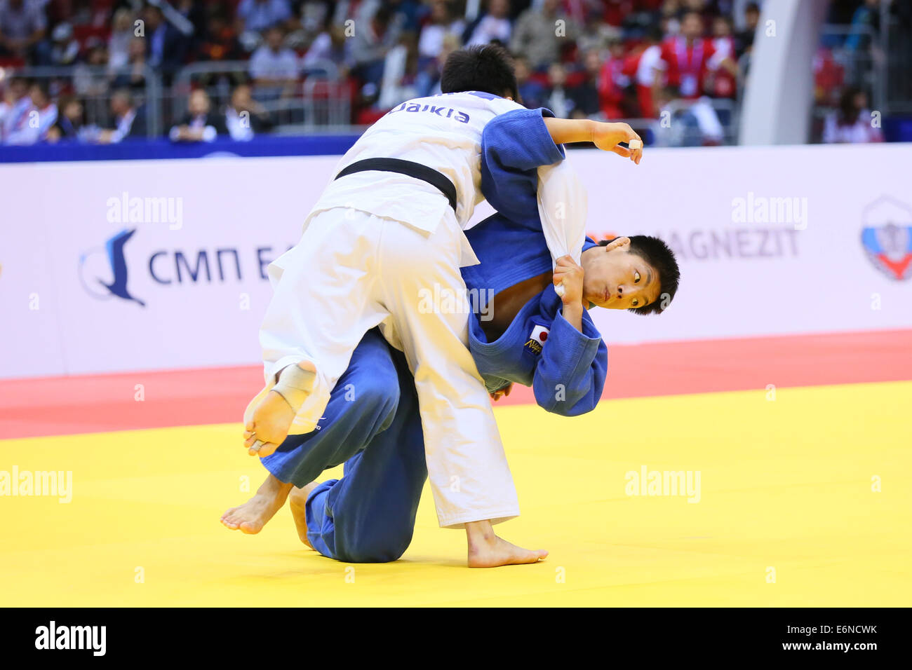 Traktor Ice Arena, Chelyabinsk, Russia. 27th Aug, 2014. (LR) Hong Kuk