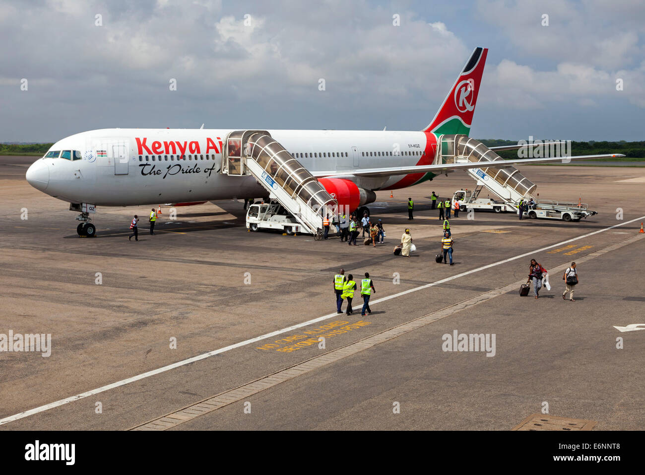 Plane on tarmac at Kotoka International Airport, Accra, Ghana, Africa ...