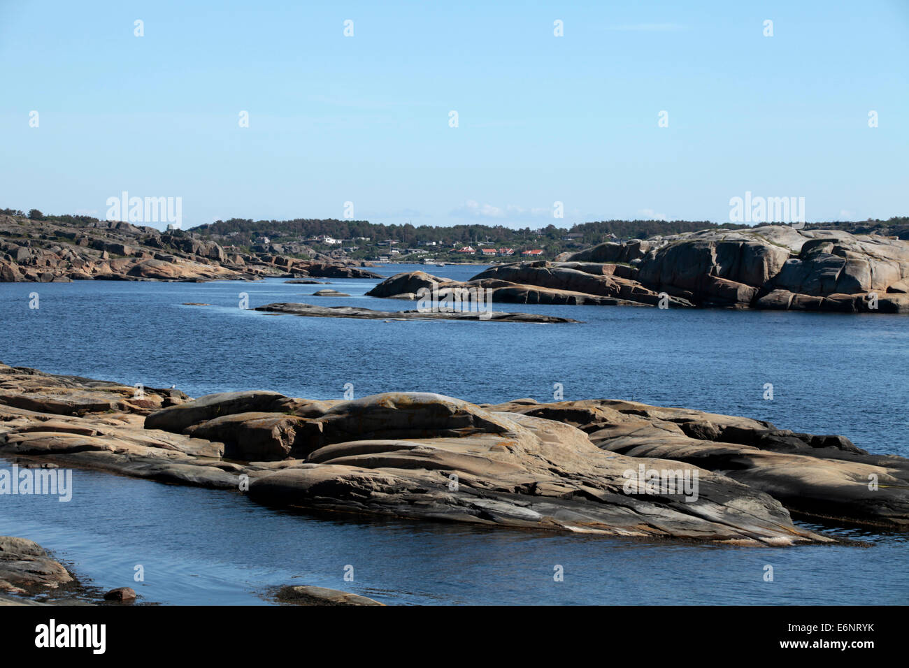 The skerries at Verdens Ende are numerous and a magic of nature. The Norwegian end of the world - or 'Verdens Ende' - is located in the Oslo fjord. Photo: Klaus Nowottnick Date: June 6, 2014 Stock Photo