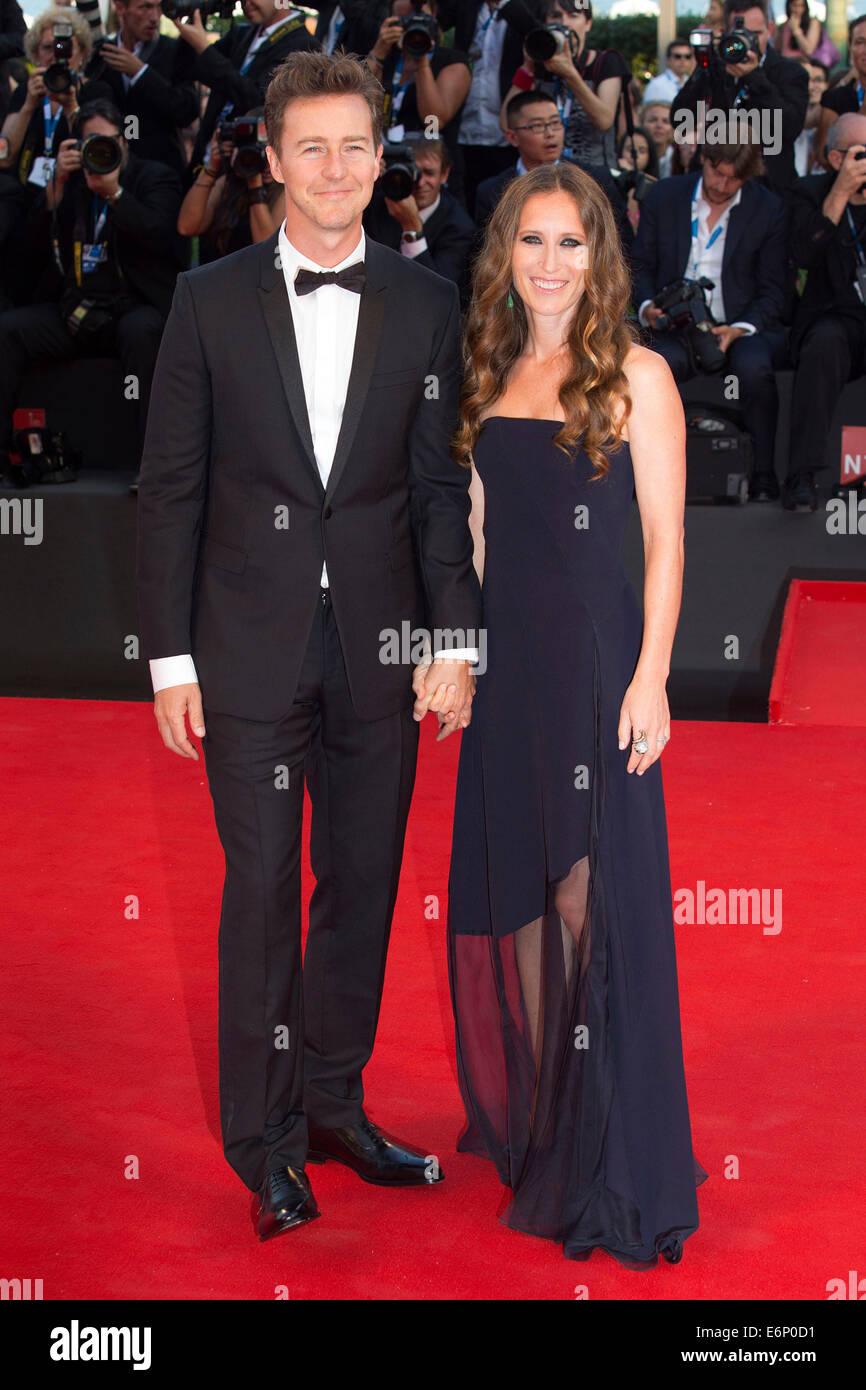 Venice, Italy. 27th Aug, 2014. Edward Norton and wife Shauna Robertson attending the 'Birdman' premiere at the 71nd Venice International Film Festival on August 27, 2014. Credit:  dpa picture alliance/Alamy Live News Stock Photo