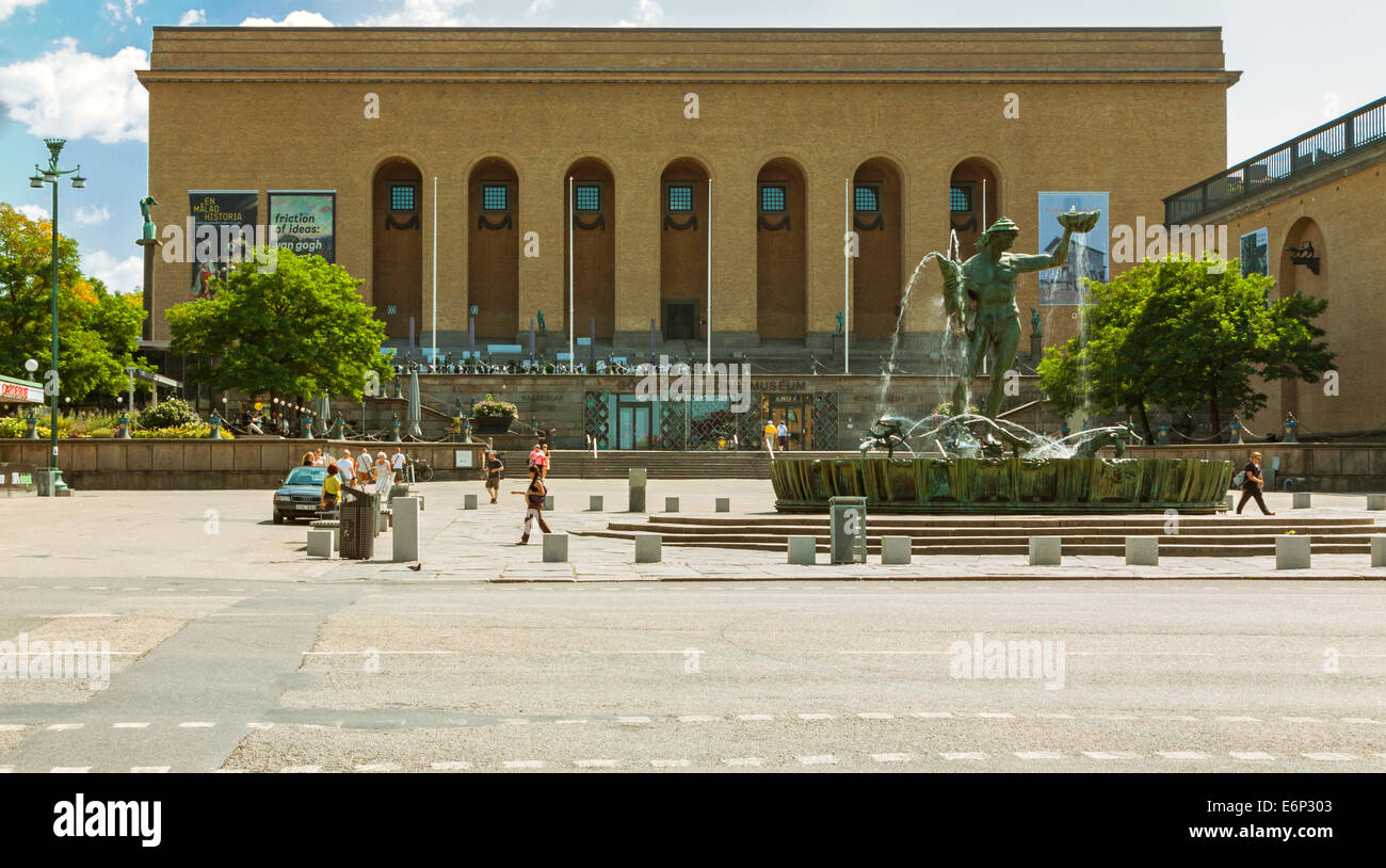 The Museum of Art viewed from the square, Götaplatsen, Göteborg, Sweden ...