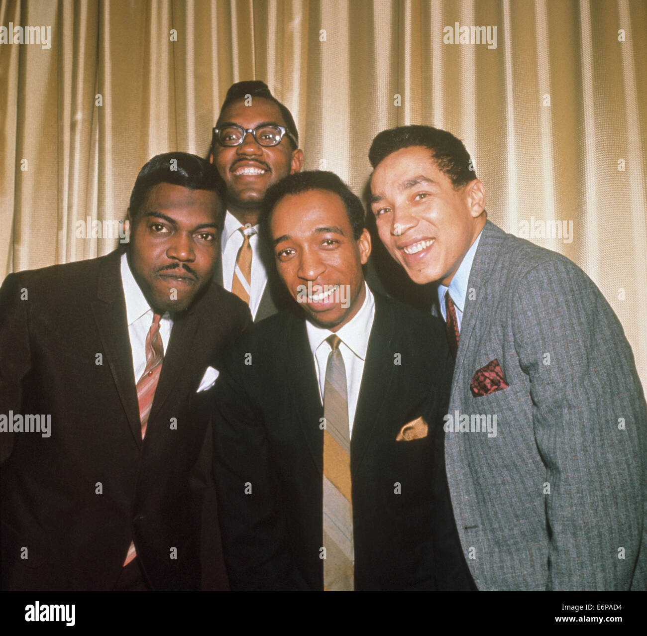 SMOKEY ROBINSON AND THE MIRACLES US vocal group about 1966. From l: Bobby Rogers, Warren Moore, Ronald White, Smokey Robinson Stock Photo