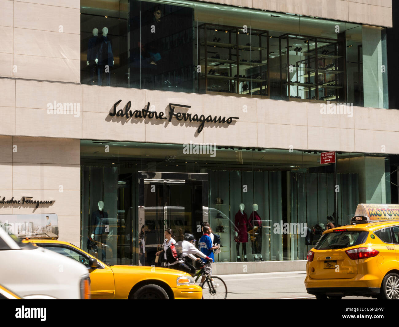 Retail Stores on Fifth Avenue, NYC Stock Photo Alamy