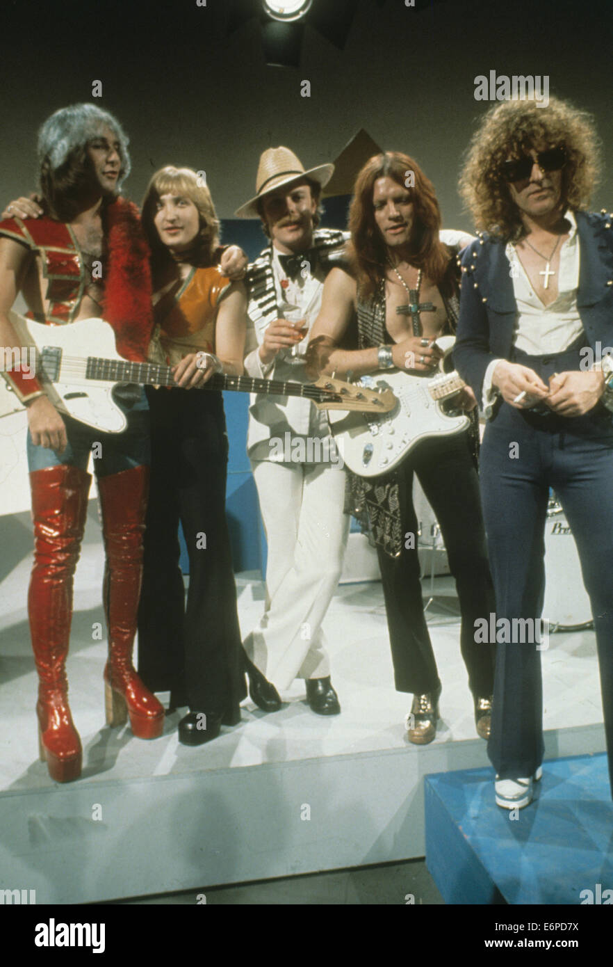 MOTT THE HOOPLE  UK glam-rock group about 1973 Stock Photo