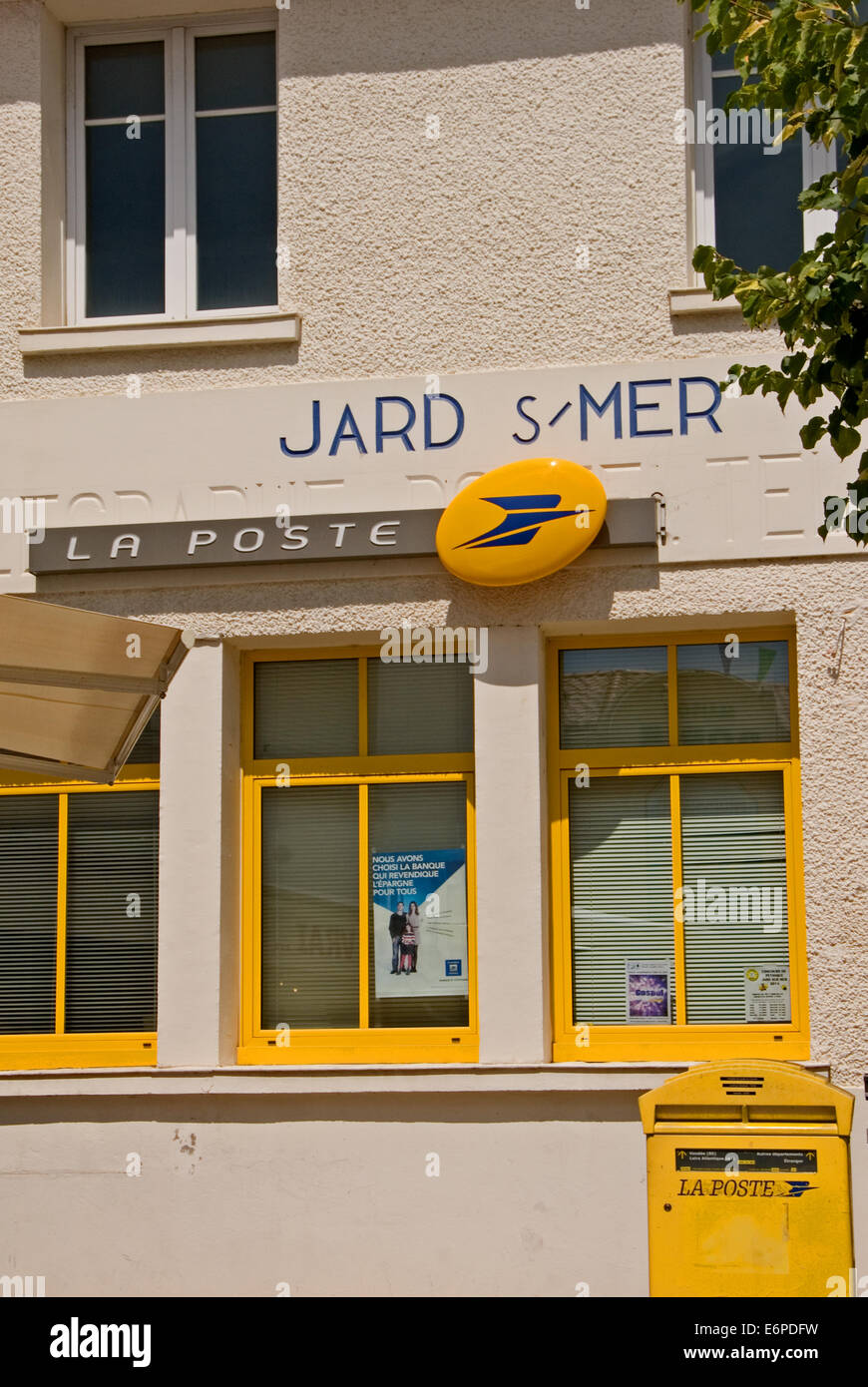 3 Things About The French Postal System: La Poste