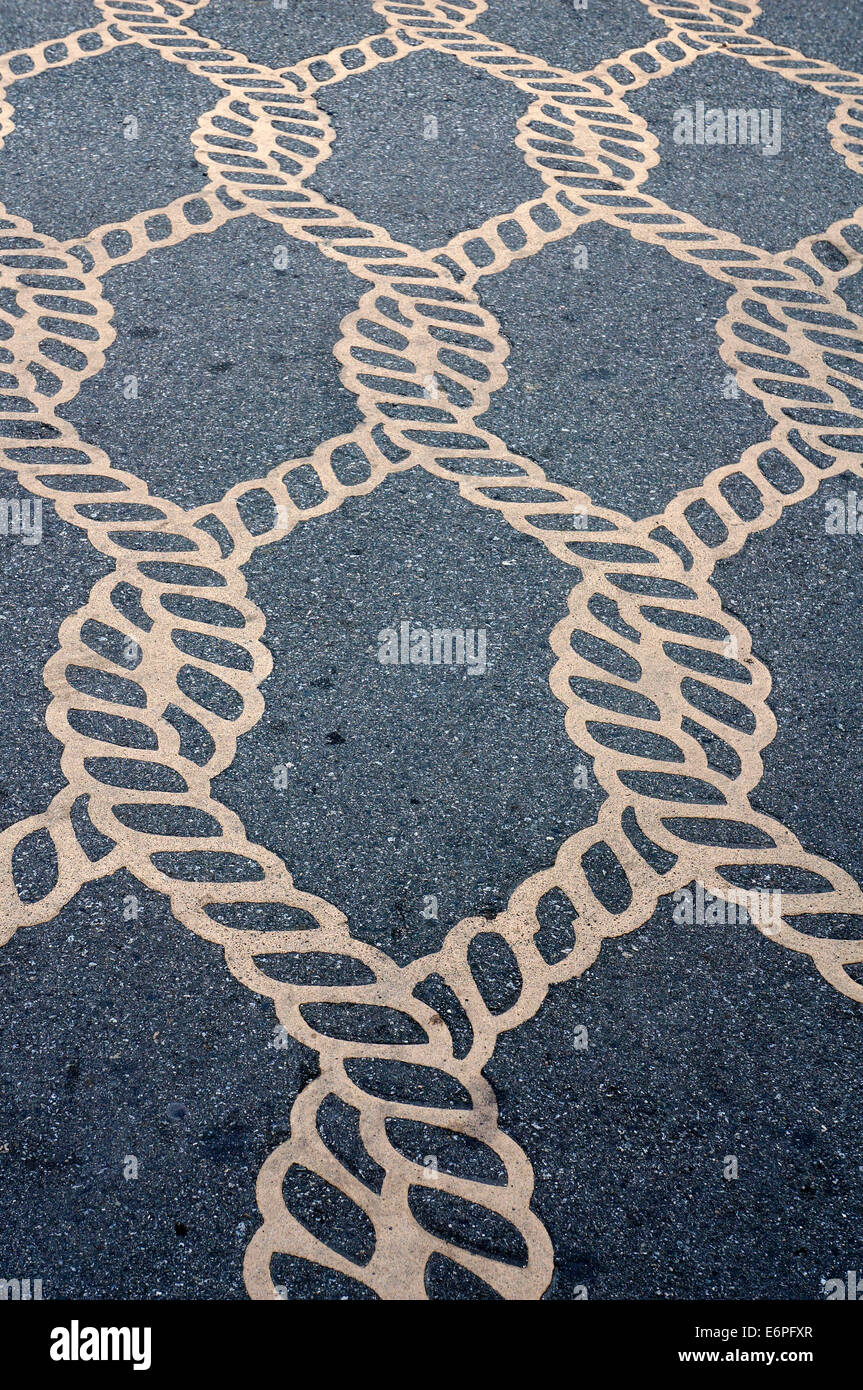 Interlocking rope designs painted on a street in Steveston Village,  Richmond, BC, Canada Stock Photo - Alamy