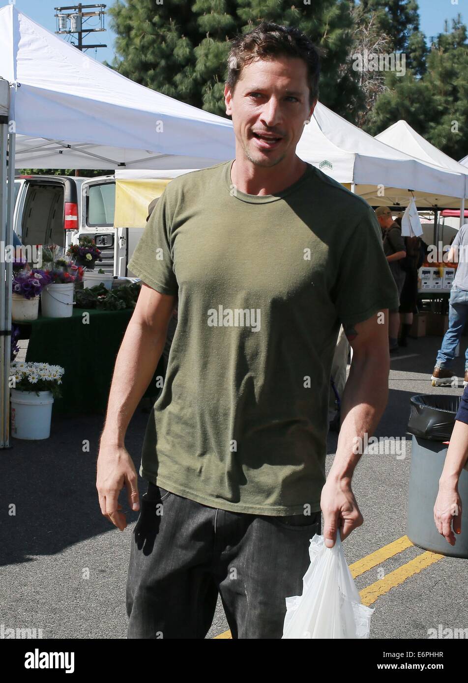 Actor Simon Rex at the Farmers Market Featuring: Simon Rex Where: Los  Angeles, California, United States When: 23 Feb 2014 Stock Photo - Alamy