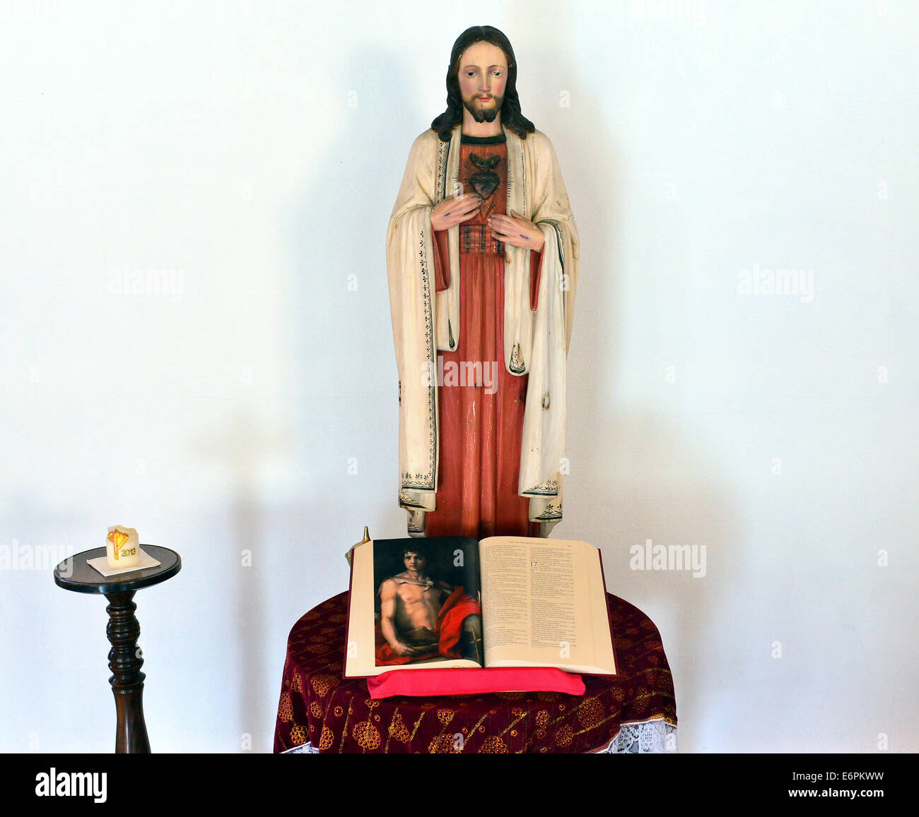 Altenbergen, Germany. 27th Aug, 2014. A figure of Christ stands on the ...