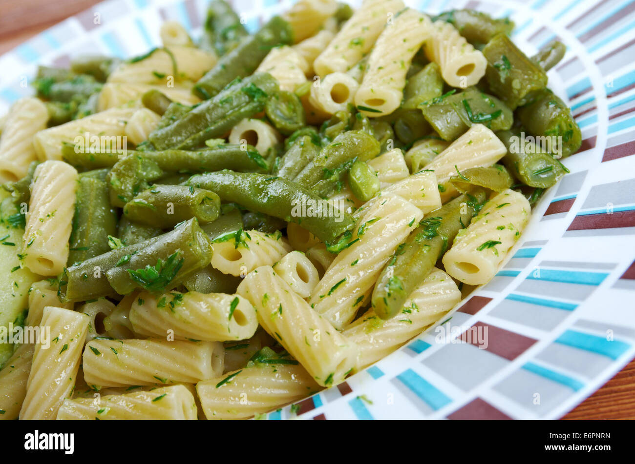 pesto con patate fagiolini italian pasta with pesto sauce Stock Photo