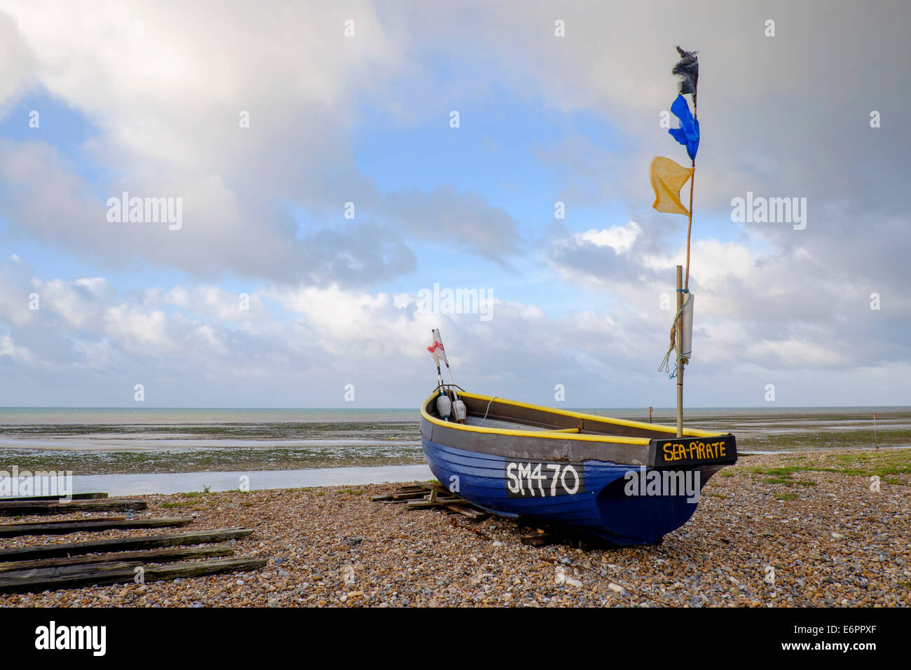 Bright and breezy weather hires stock photography and images Alamy