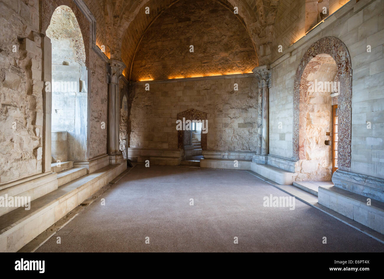 Throne Room Castel Del Monte Castle Built 1240 1250