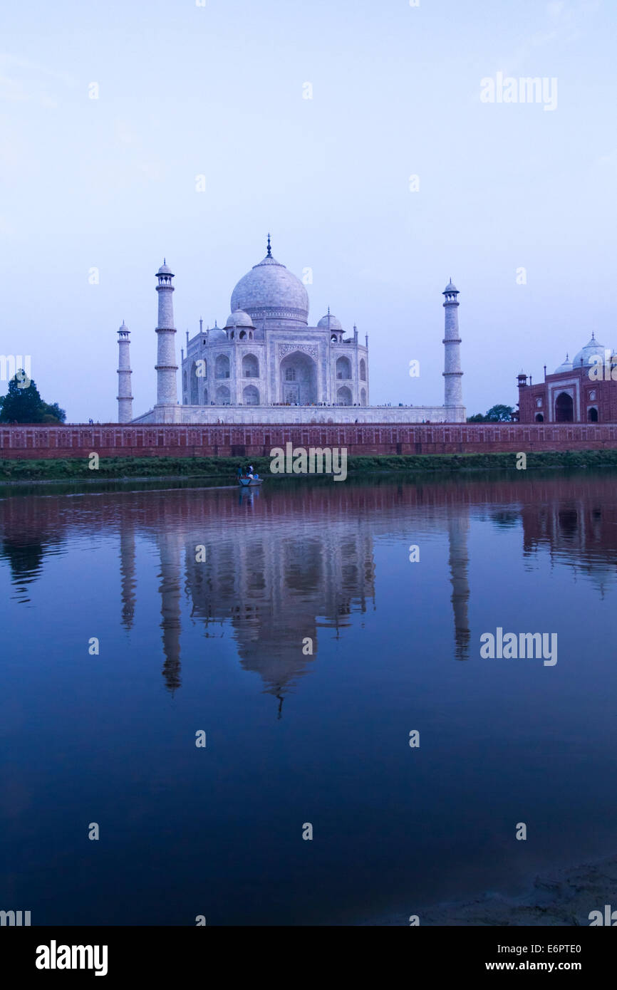 The Taj Mahal at sunset from the Yamuna River, UNESCO World Heritage site, Uttar Pradesh, India Stock Photo