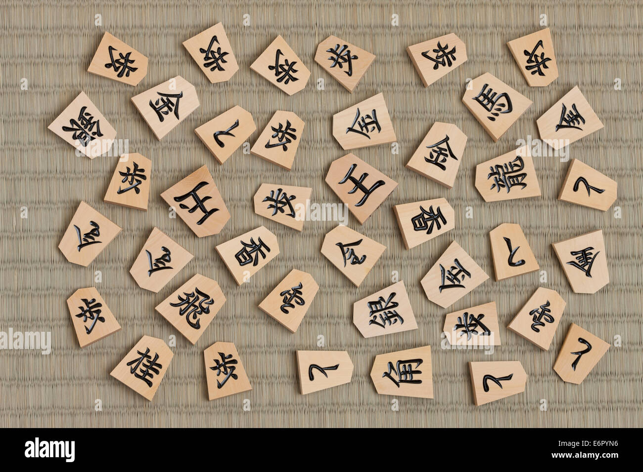 Foto de Peças De Xadrez Japonês Shogi e mais fotos de stock de