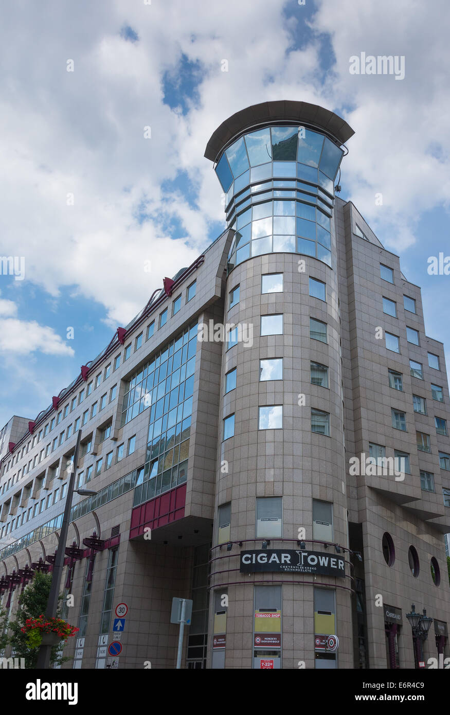 tobacco tower Cigar tower hi-res stock photography and images