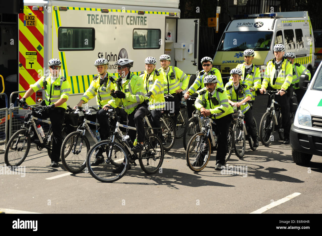 St Johns Ambulance on bicycles at Nottinghill Carnival Stock Photo