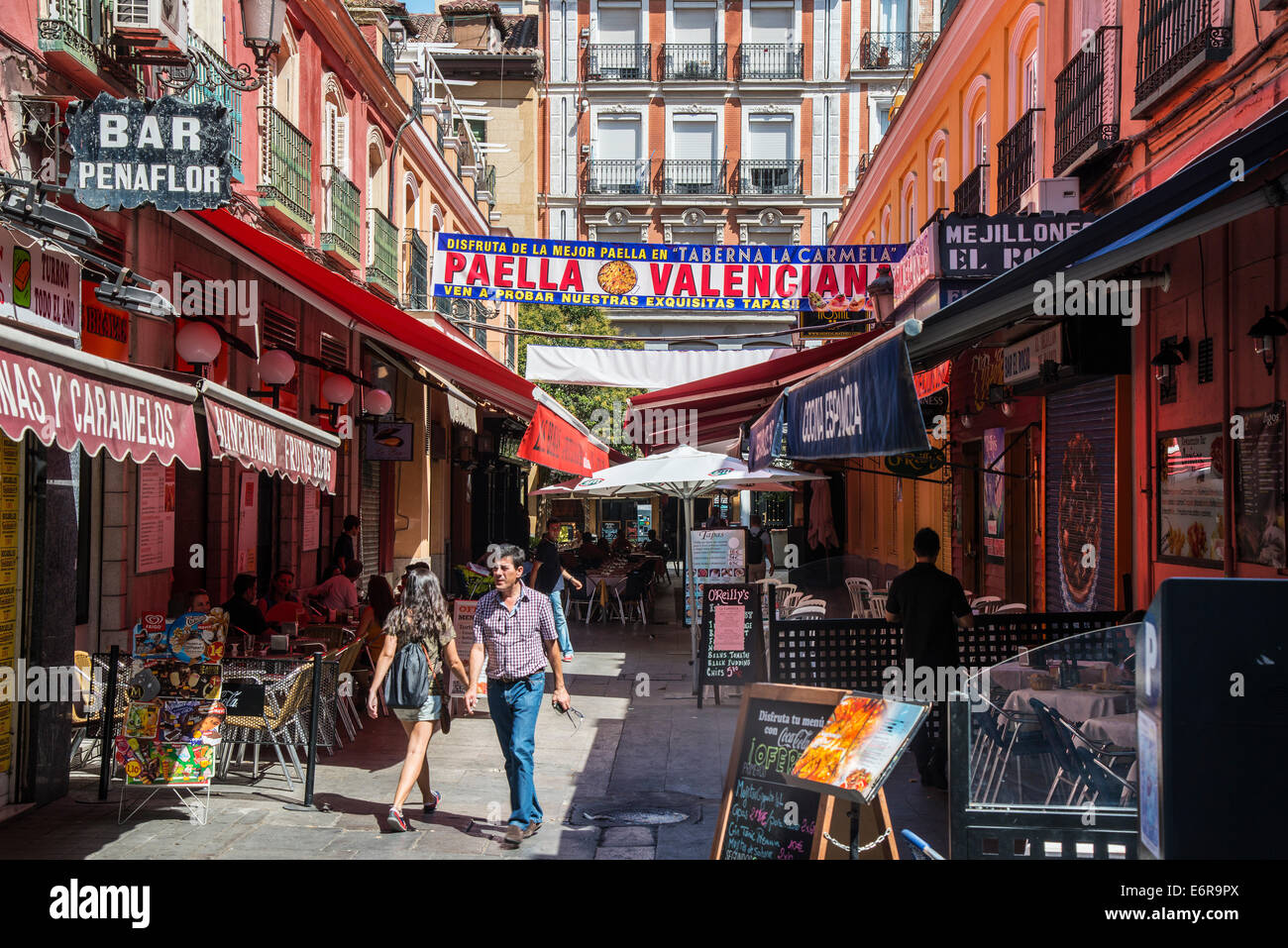 Outdoor restaurants and bars in Pasaje de Matheu, Madrid, Comunidad de Madrid, Spain Stock Photo