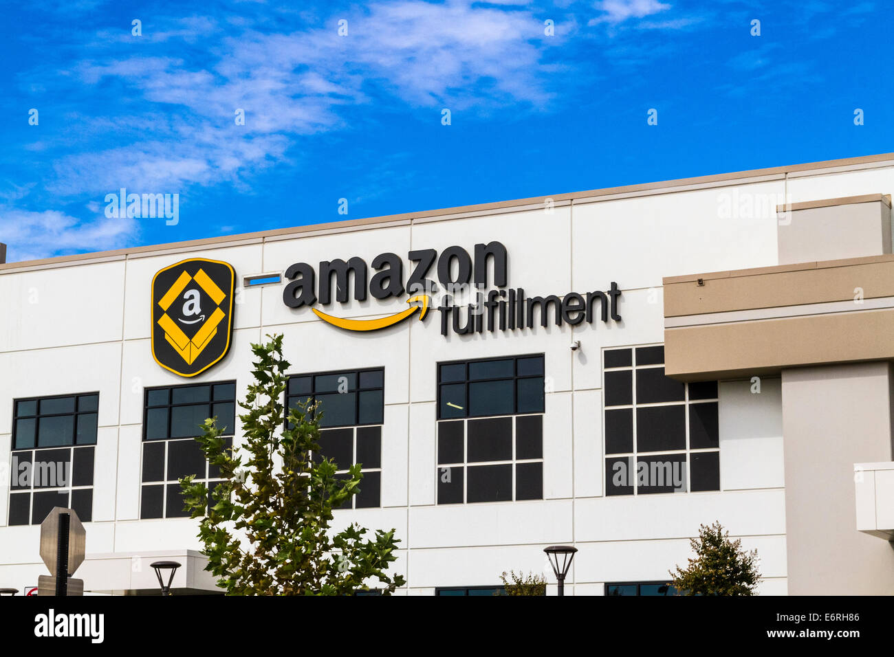 Fulfillment center hires stock photography and images Alamy
