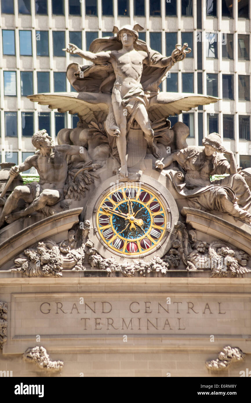 Clock and Hercules, Mercury and Minerva sculptures, Grand Central
