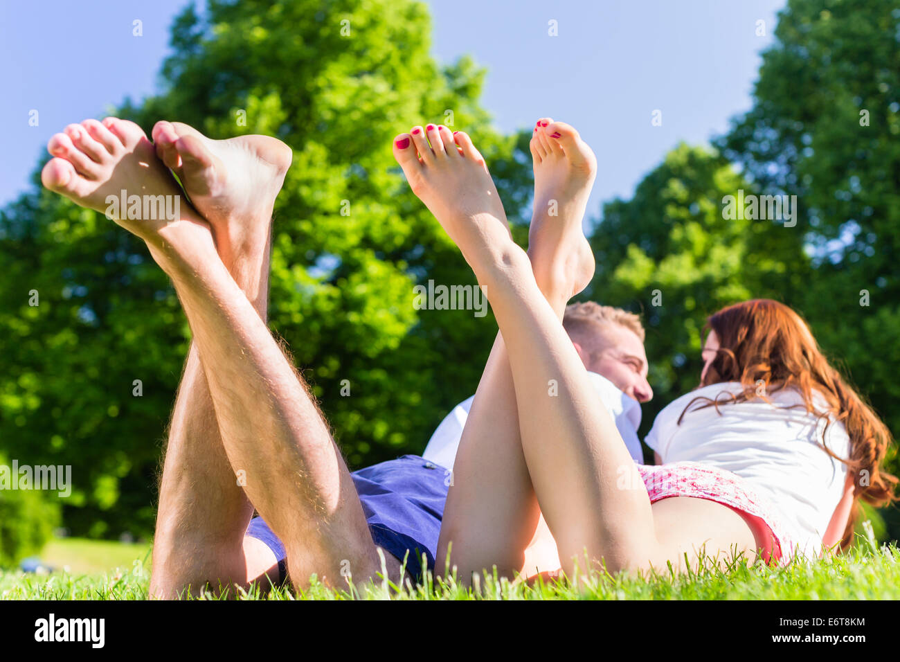 Woman crossed legs summer hires stock photography and images Alamy