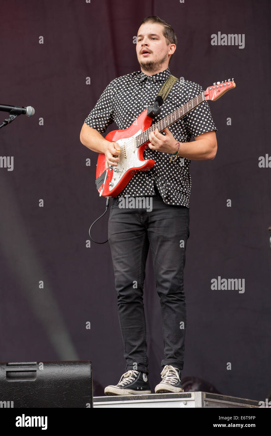 Philadelphia, Pennsylvania, USA. 30th Aug, 2014. Musician JASON HUBER ...