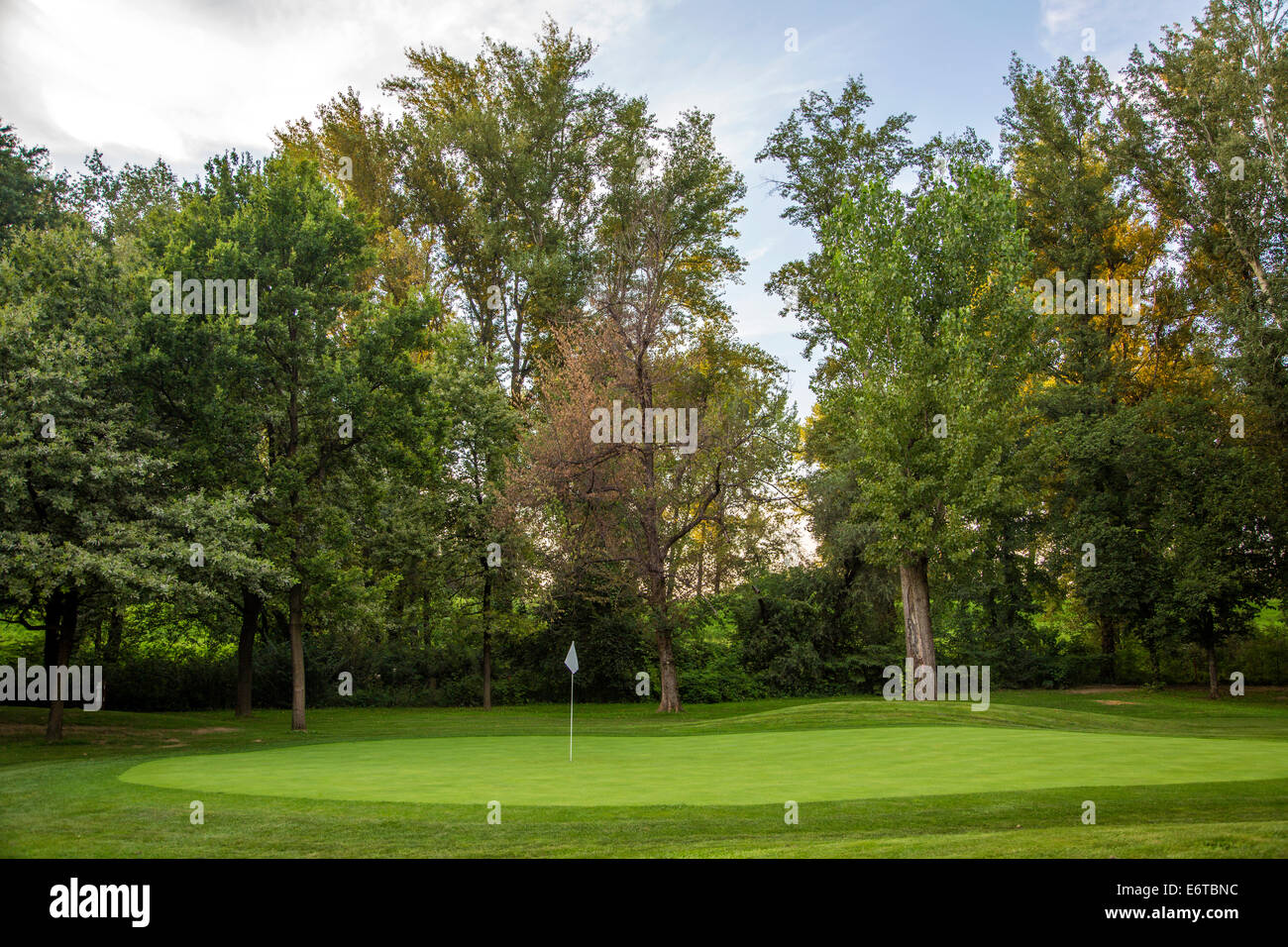 Golf landscape hi-res stock photography and images - Alamy