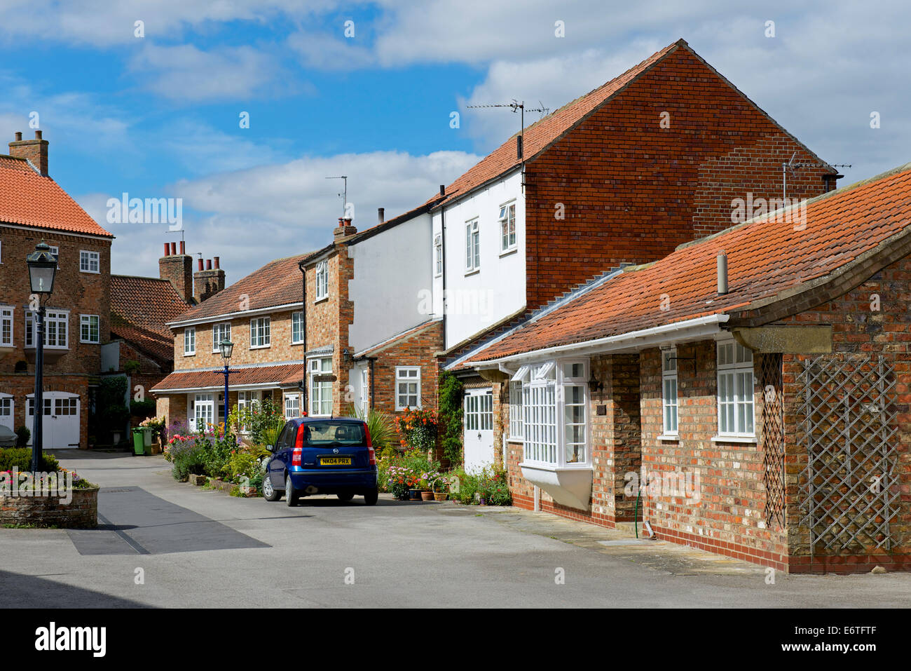 New mews housing in Easingwold, North Yorkshire, England UK Stock Photo