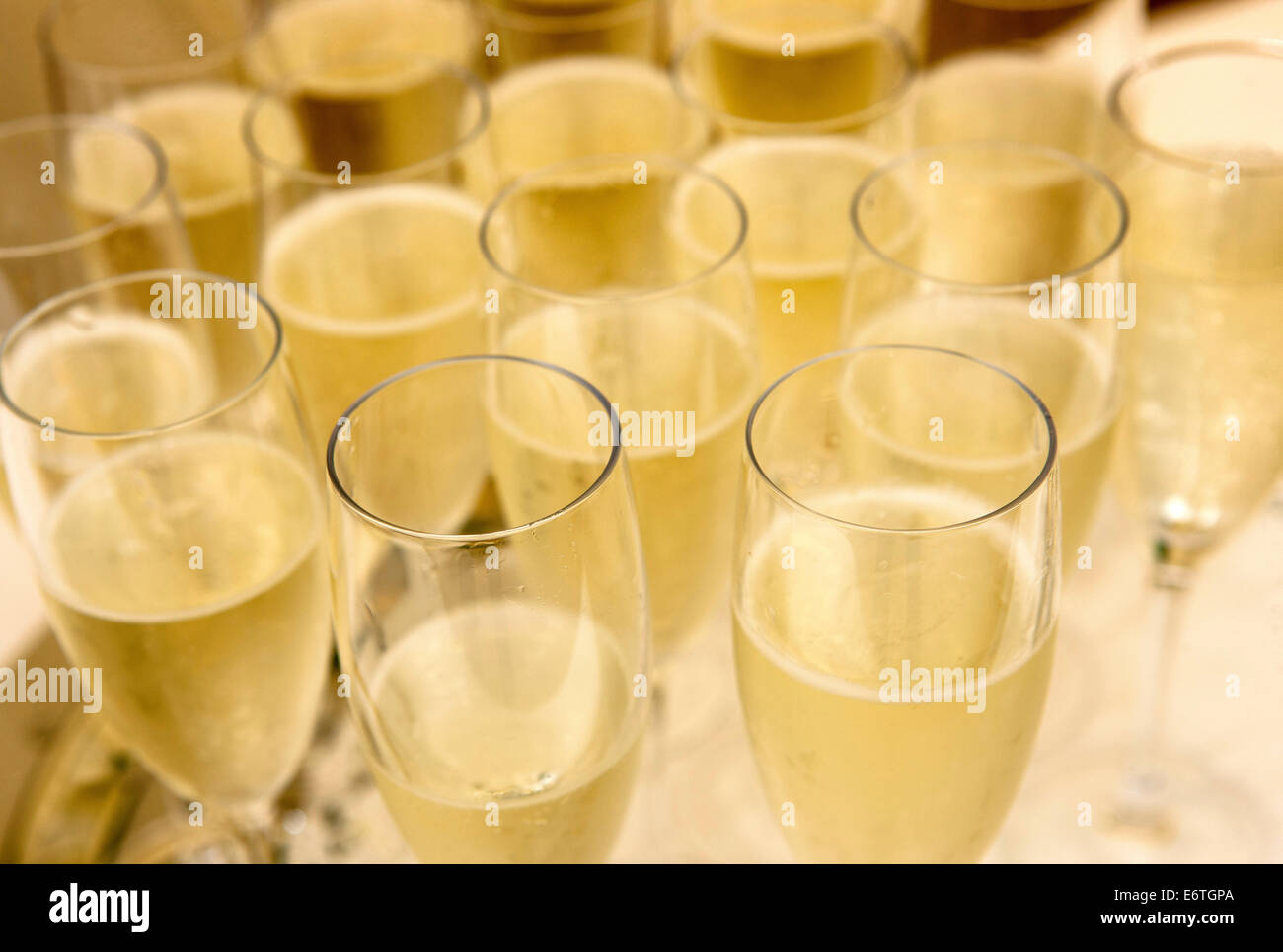 Catering glasses champagne hi-res stock photography and images - Alamy