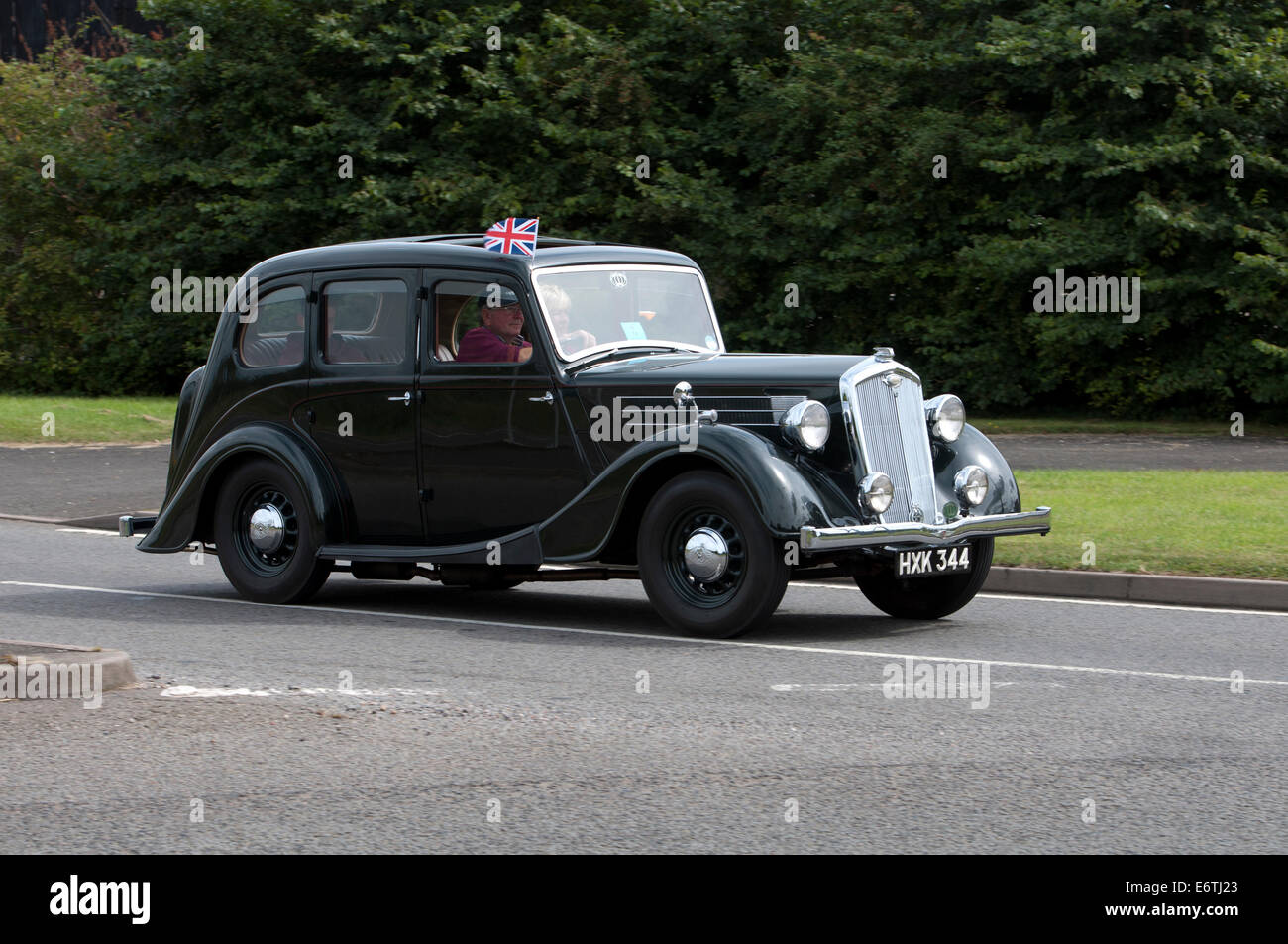 1940s wolseley car hi-res stock photography and images - Alamy