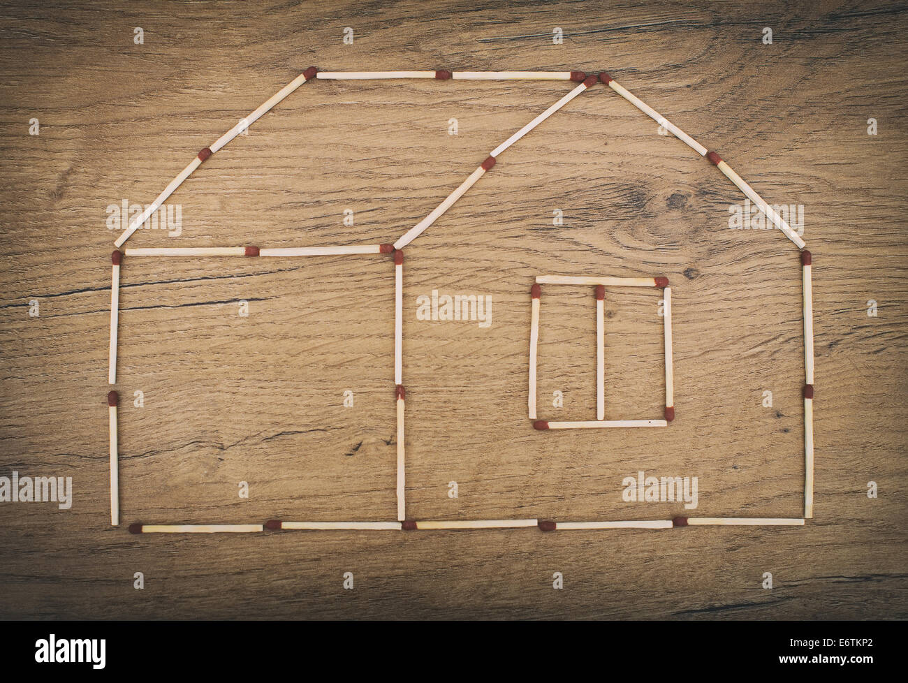 House made puzzle hires stock photography and images Alamy
