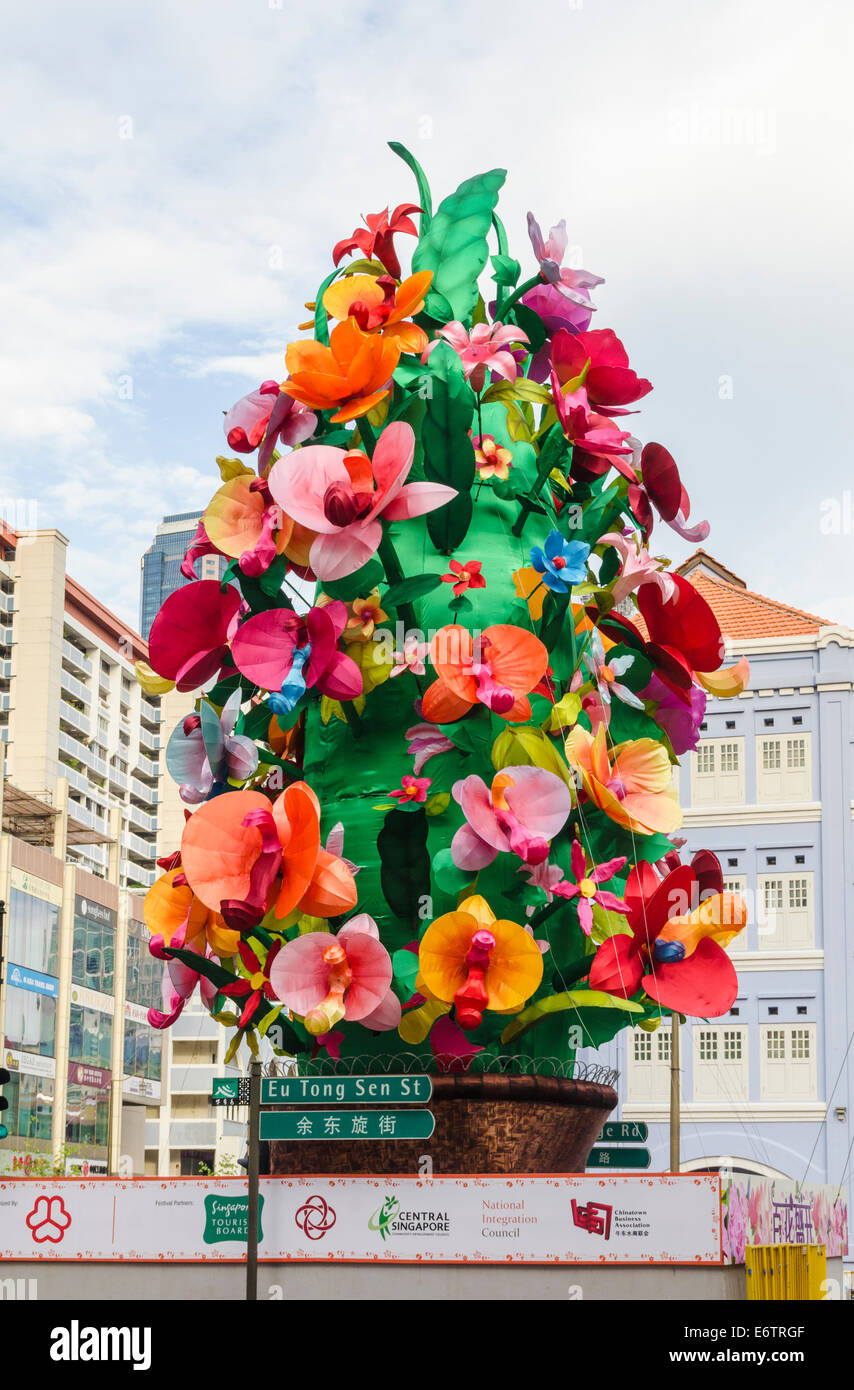 Street decorations of flower shaped lanterns for the Mid-Autumn Festival in Chinatown, Singapore Stock Photo