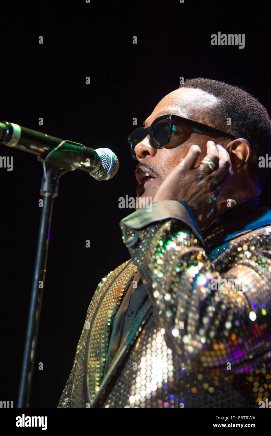 Charlie wilson hi-res stock photography and images - Alamy
