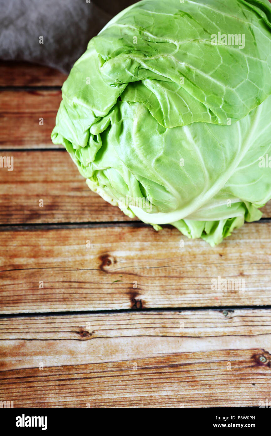 Cabbage whole hi-res stock photography and images - Alamy