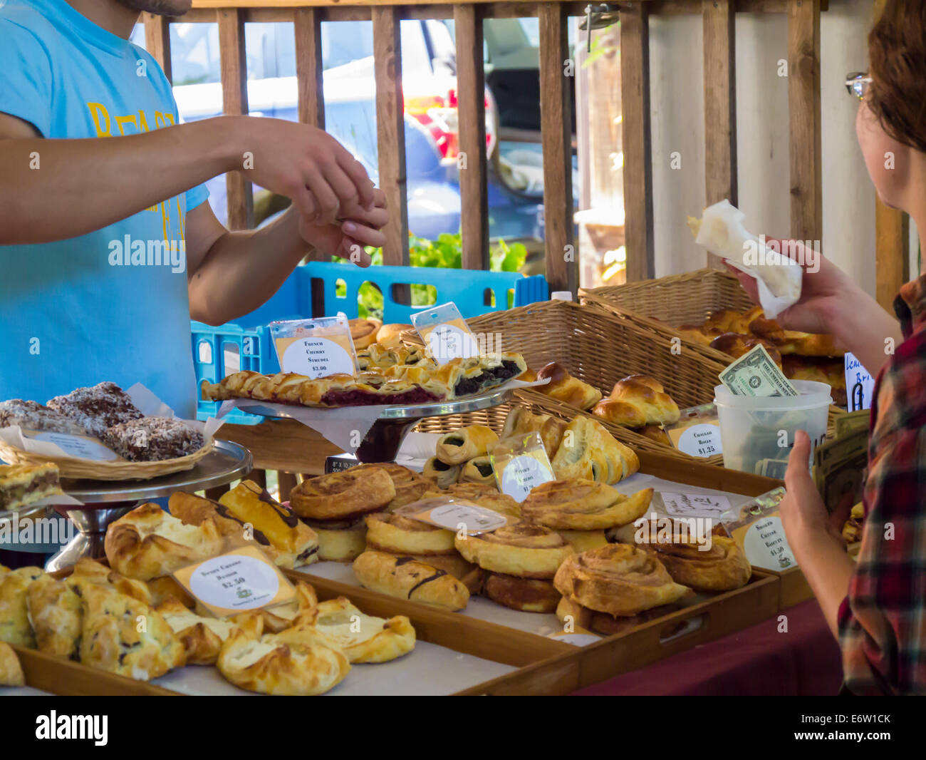 Farmers Market at Steamboat Landing in the Finger lakes region in