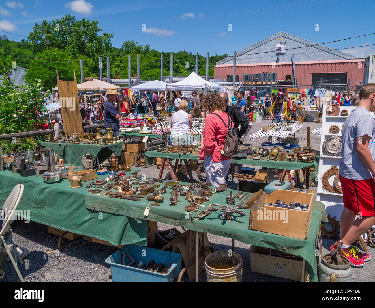 Flea market in Ithaca New York Stock Photo Alamy