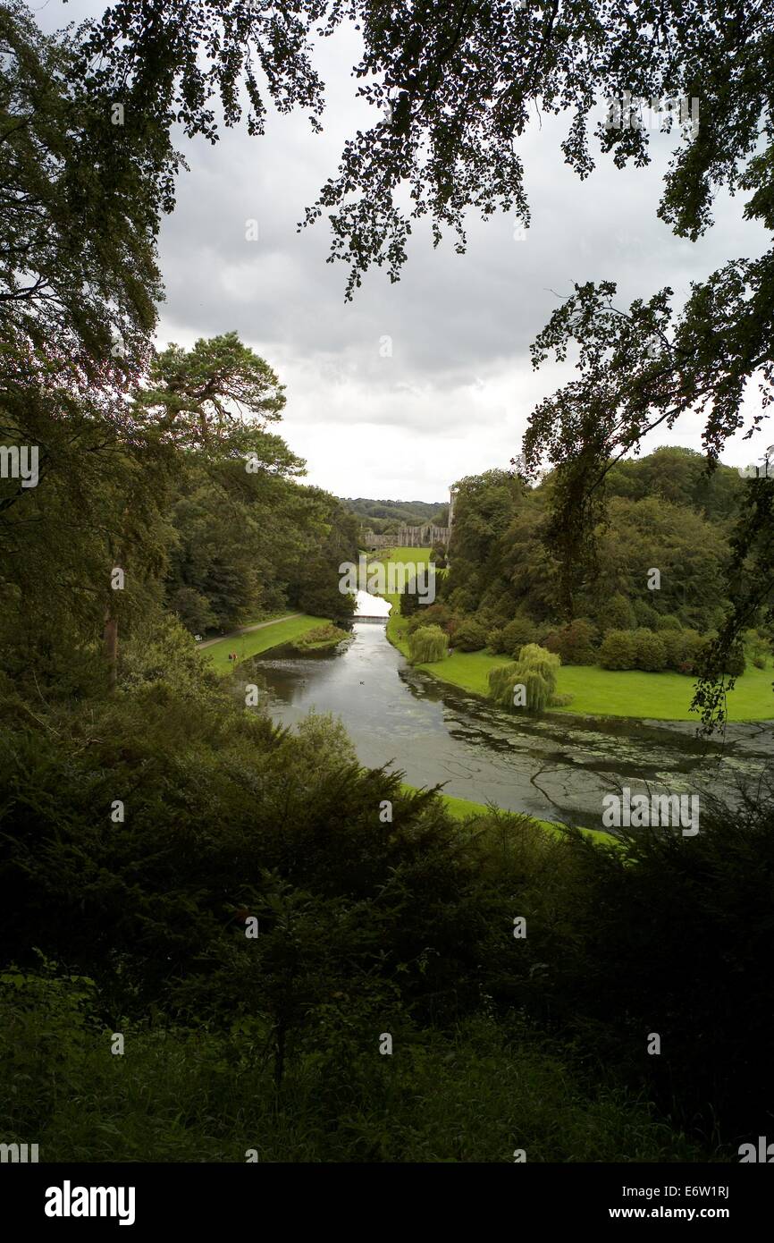 River skell hi-res stock photography and images - Alamy