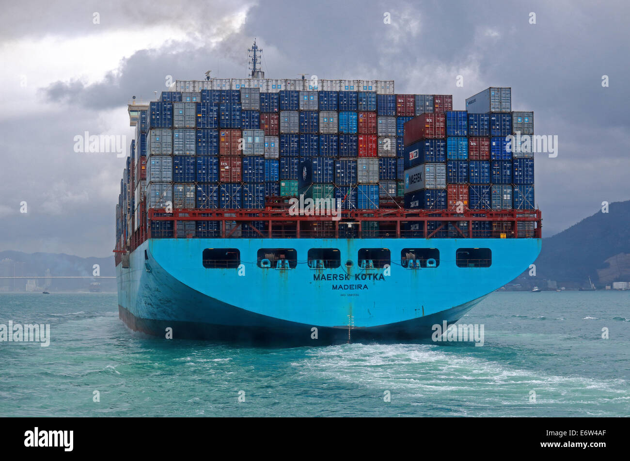 Container ship MAERSK KOTKA (Flag: Portugal) with containers in Hong Kong Stock Photo