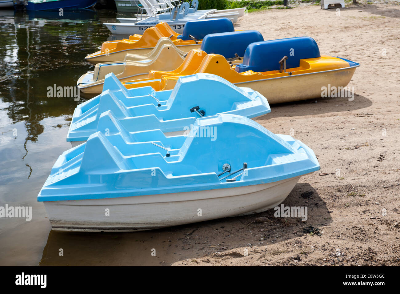 River Pedalo Hi-res Stock Photography And Images Alamy, 56% OFF