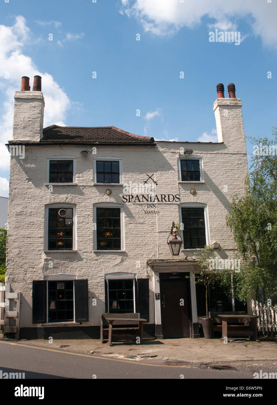The Spaniards Inn, dating from 1585, at Hampstead Heath, London Stock Photo