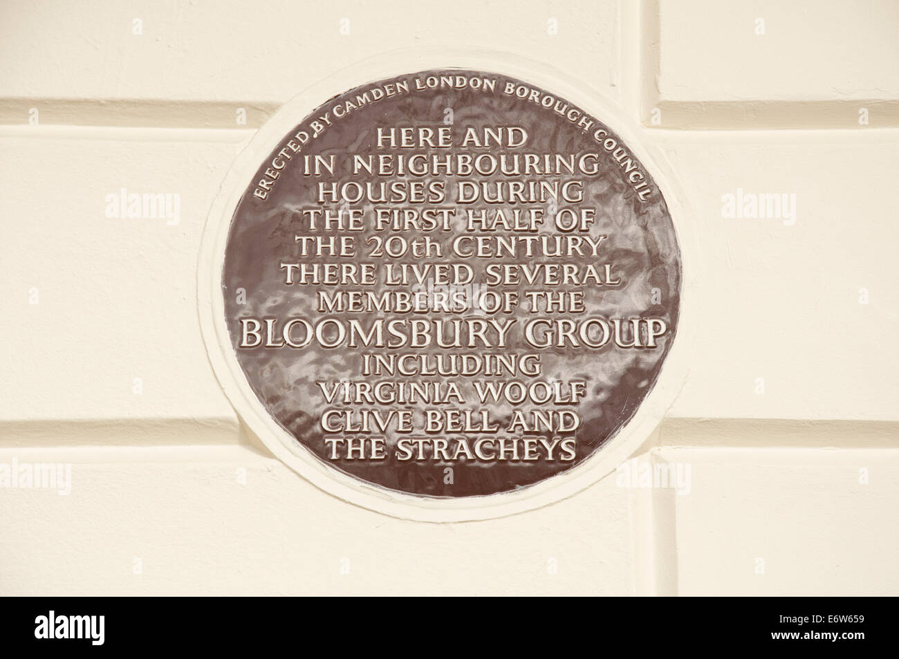A ceramic plaque at 50 Gordon Square, in Camden, which was home to several members of the Bloomsbury group including Virginia Woolf. London, England. Stock Photo
