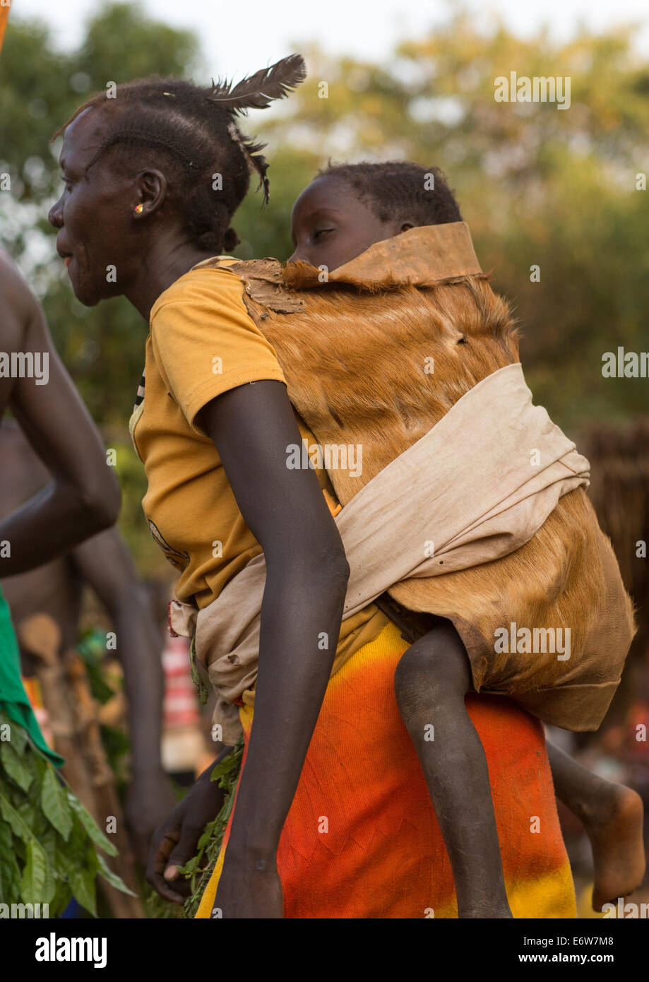 Majang Tribe Woman With Her Baby, Kobown, Ethiopia Stock Photo