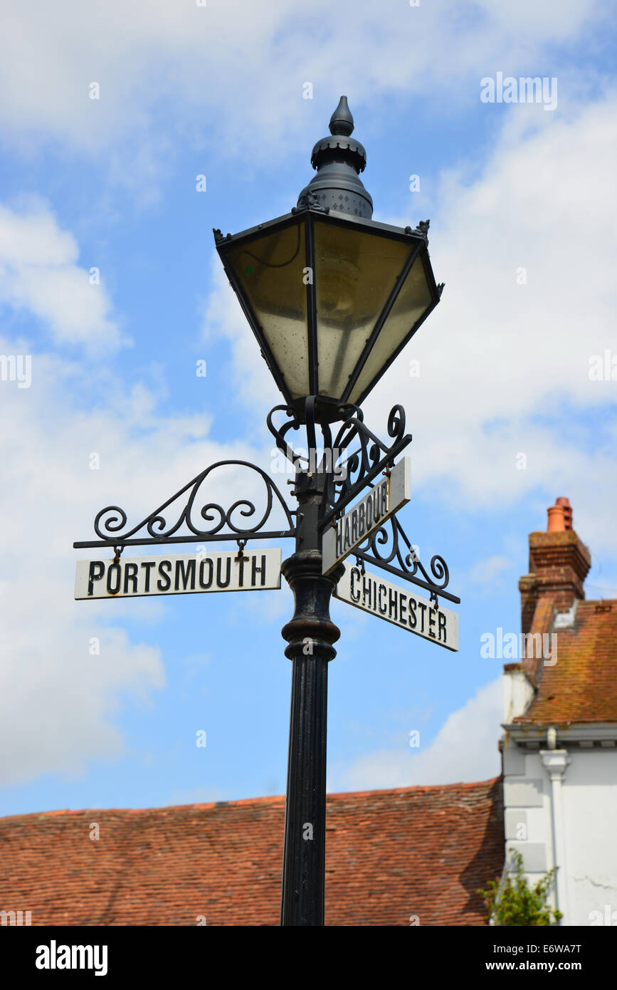 Period street lamp with town direction signs, St Peter's Square