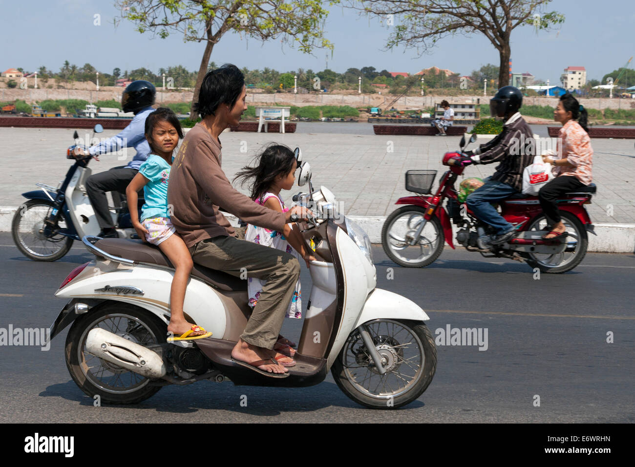 Scooter and motorcycles, Phnom Penh, Cambodia Stock Photo Alamy
