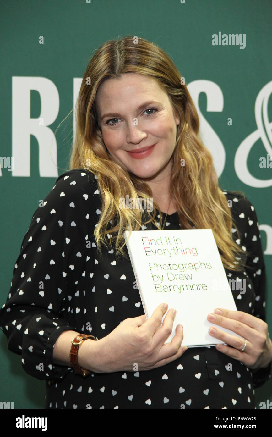 Drew Barrymore at Barnes &amp; Noble for her book launch of 'Find It In Everything' Featuring: Drew ...