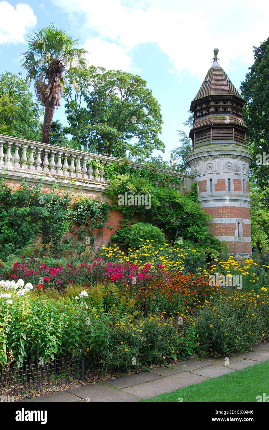 The dovecote and garden at Cliveden, Taplow, Buckinghamshire, England, United Kingdom Stock Photo