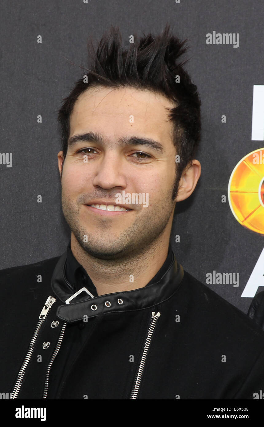 Cartoon Network's Hall of Game Awards at The Barker Hangar - Arrivals ...