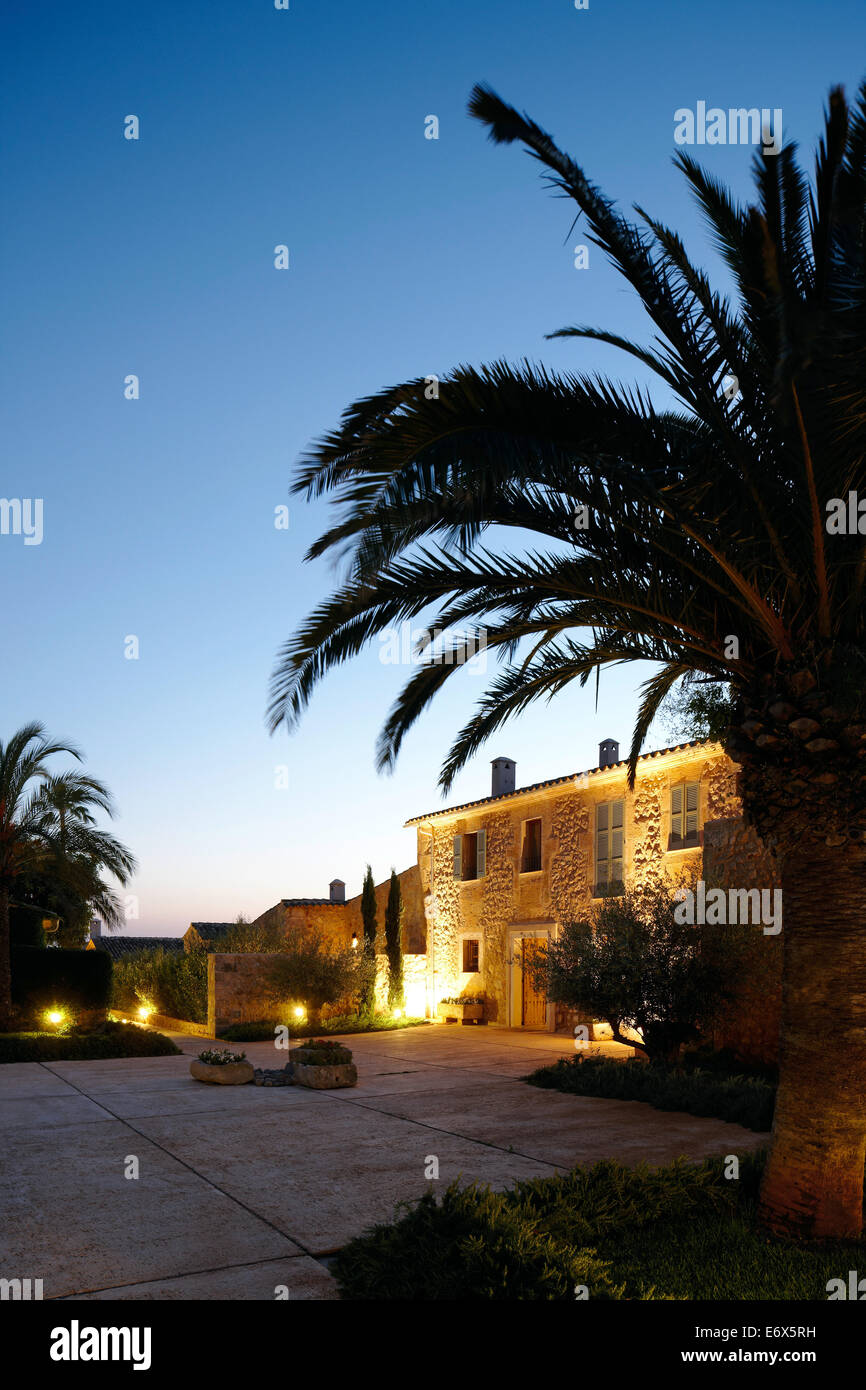 Main house of Sa Franquesa Nova Hotel at night, Hotel Rural, country hotel between Villafranca de Bonany and Manacor, Mallorca, Stock Photo