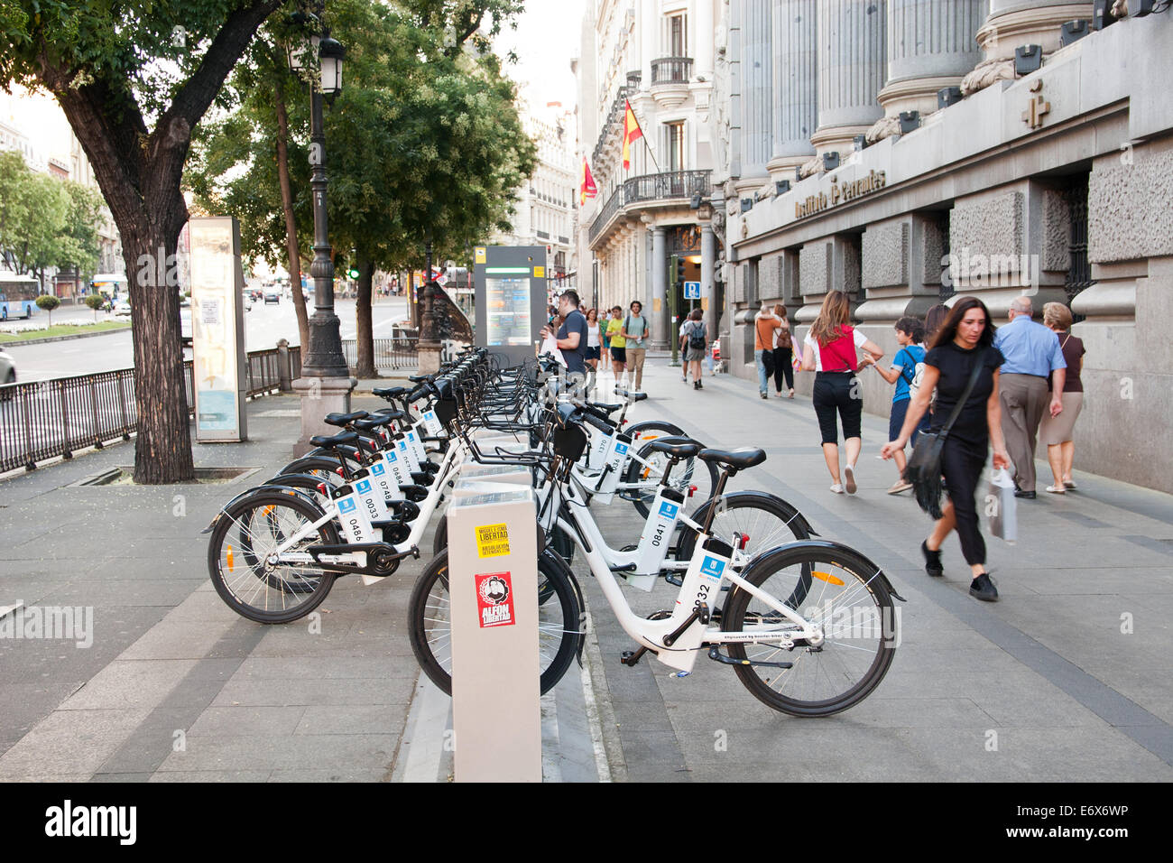 Bike sharing madrid hi-res stock photography and images - Alamy