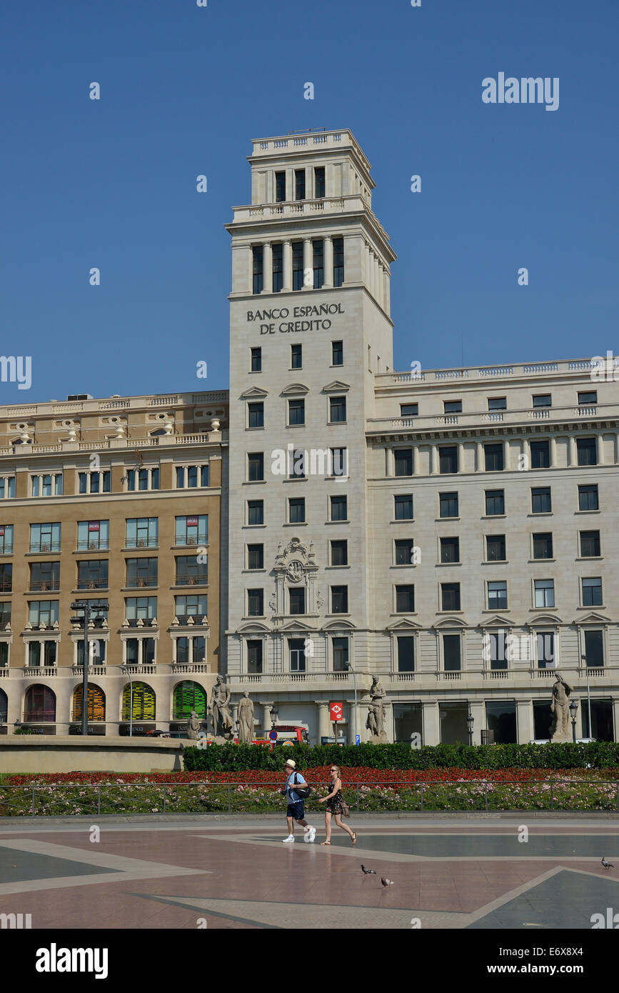 Building of Banco Espanol de Credito in Plaça de Catalunya square, Barcelona, Catalonia, Spain Stock Photo