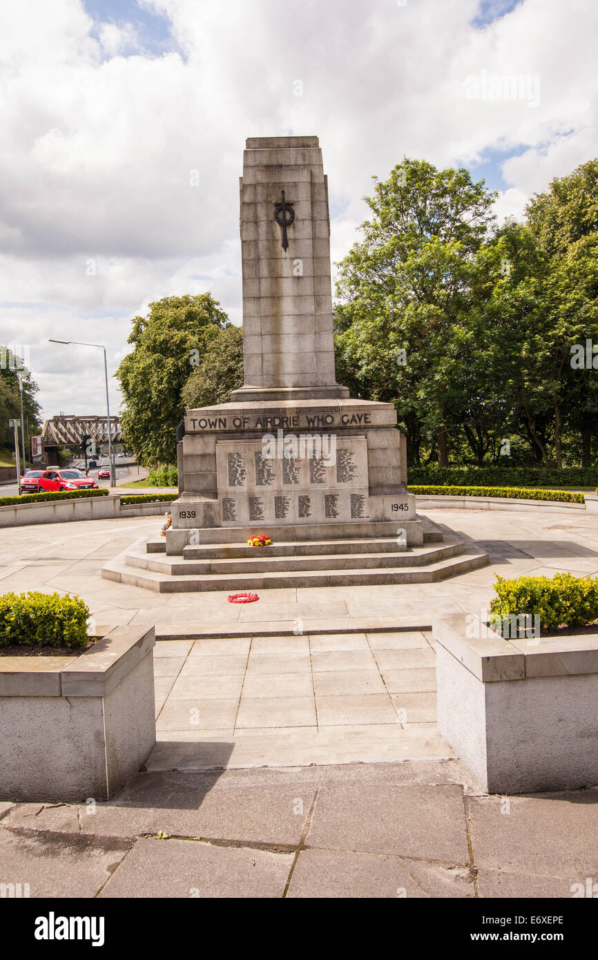 War monument in Airdrie, North Lanarkshire, Scotland Stock Photo Alamy